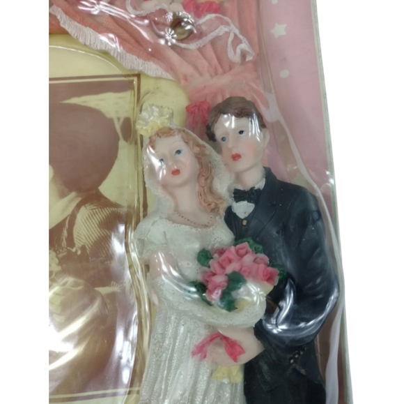 Vintage ceramic elaborate 3d wedding bride and groom photo frame 8"x10" - Picture 2 of 5